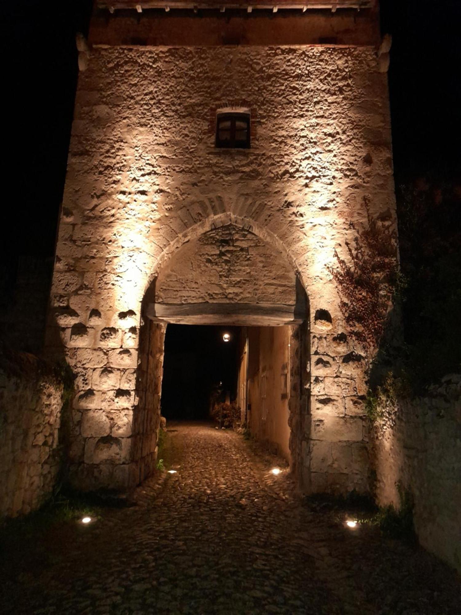 La Maison Du Prince De Conde Charroux-dʼAllier 외부 사진
